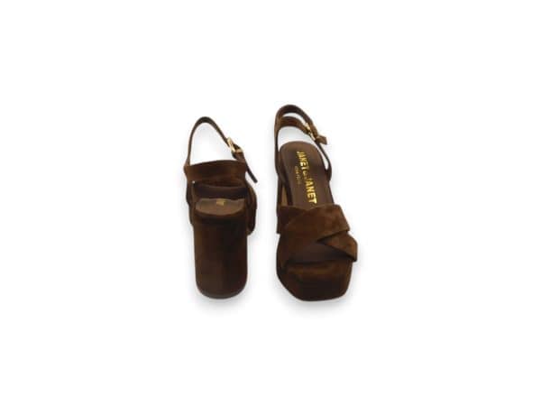 Janet Donna Sandalo Tmoro 650 3