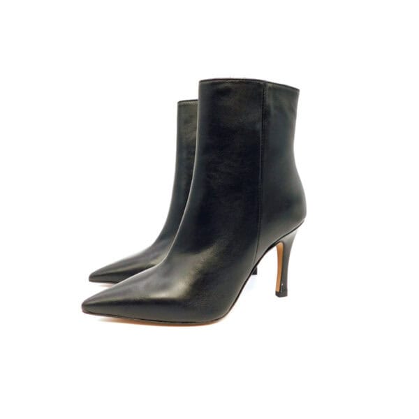 Les Autres Donna Tronchetto Nero 976 1